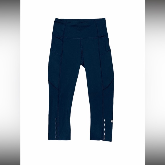 Lululemon Athletica Fast & Free Crop II *Nulux 19" Women’s size 4 in True Navy - Picture 5 of 10
